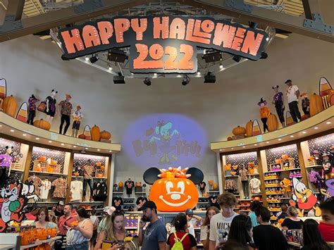 Celebrate Halloween with Spooky Treats at Magic Springs 2022